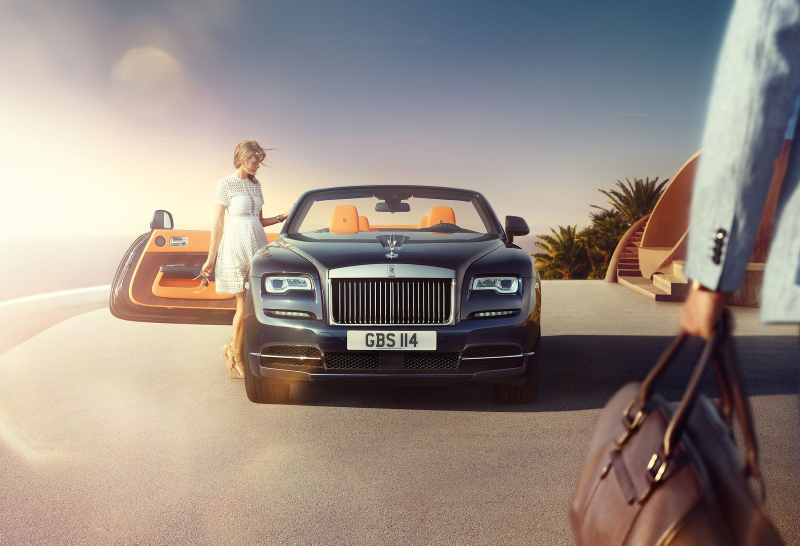 Illustration for article titled The New Rolls-Royce Dawn Is A Soft Top Because Soft Tops Are True Luxury
